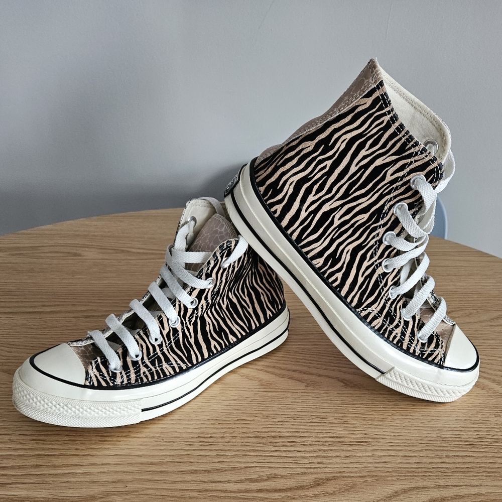 Converse - Picture 9 of 10